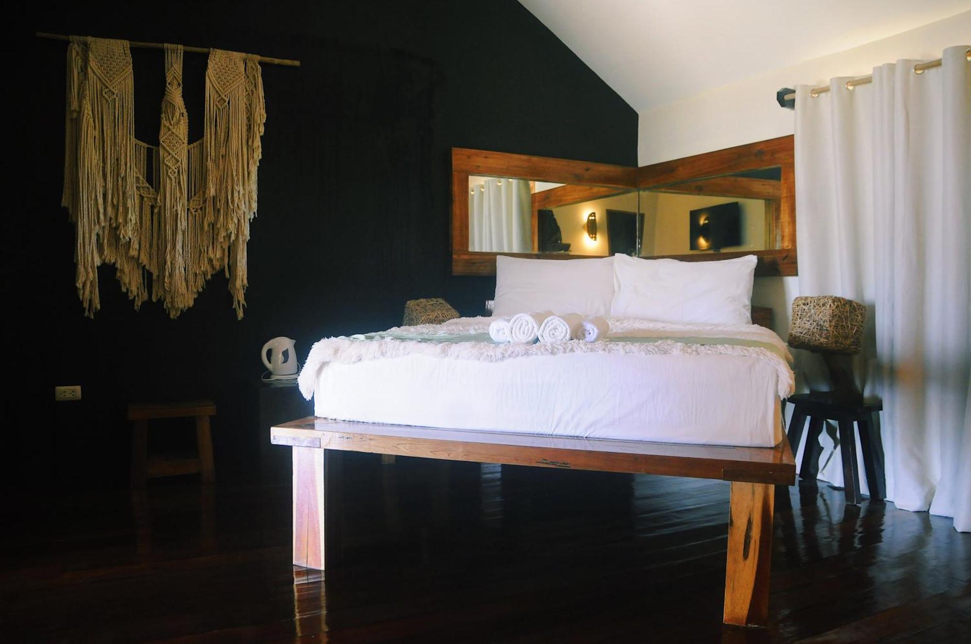 Happiness Boutique Resort El Nido Bagian luar foto